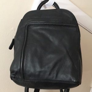 Wilsons Leather black backpack